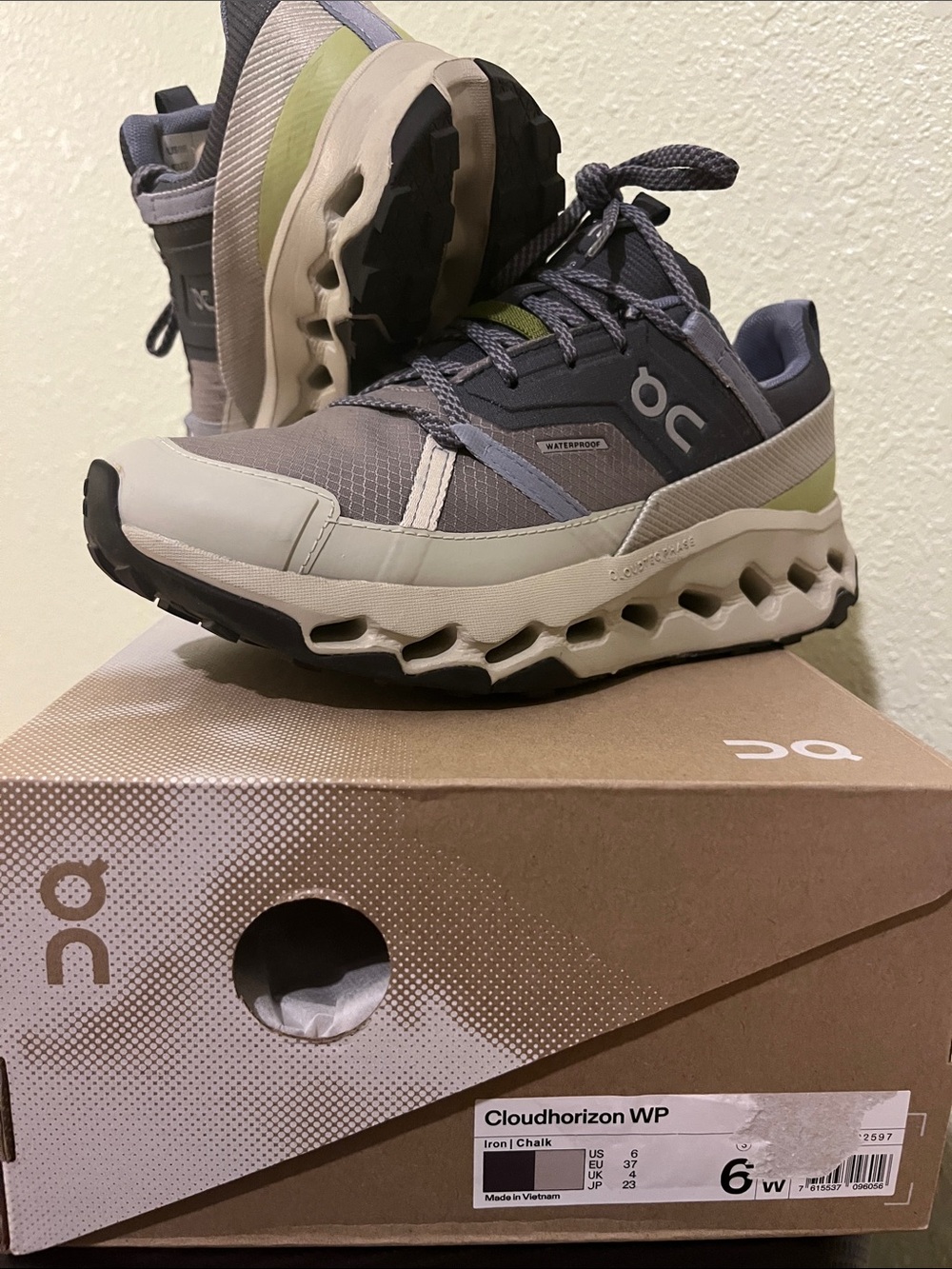 NEW On Cloud (On Running) Cloud Horizon Waterproof Womens Sneakers Size 6